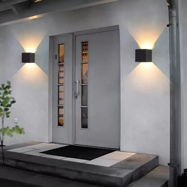 ARBOTANTE CON LUPA CUADRADA LUZ CALIDA 12W  BDF12WW